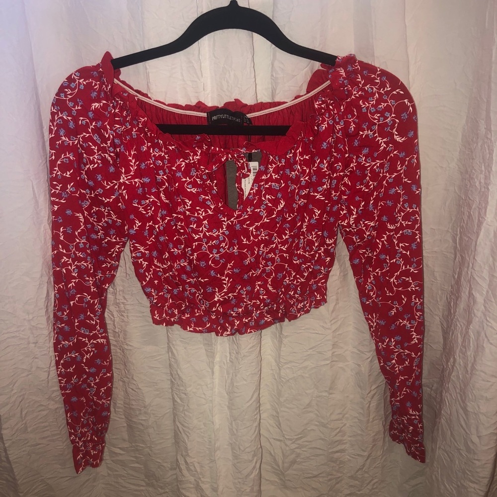 Pretty Little Thing red crop top + mini skirt set - Picture 3 of 5